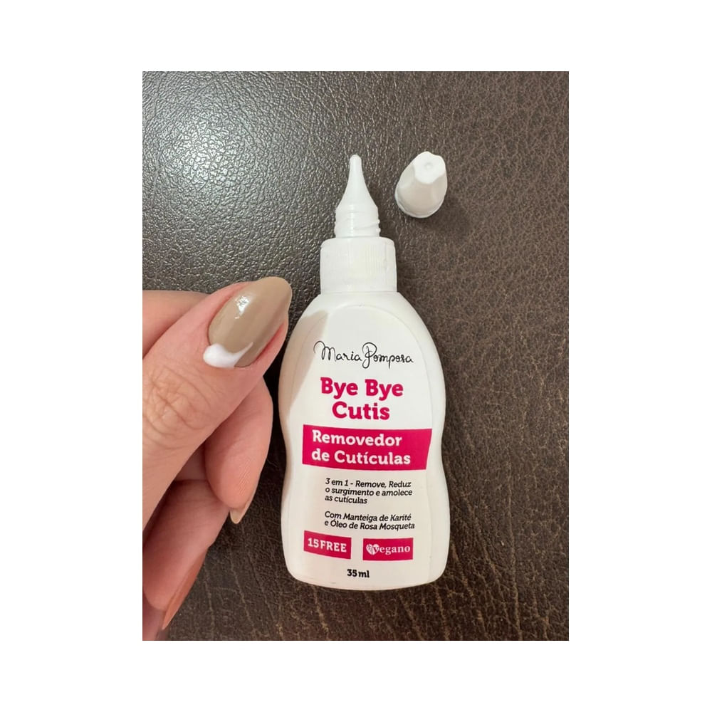 Removedor de Cutículas Maria Pomposa Bye Bye Cutis 3 em 1 35ml com rótulo rosa e preto